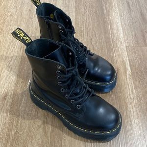 Dr. Martens Jadon Platform